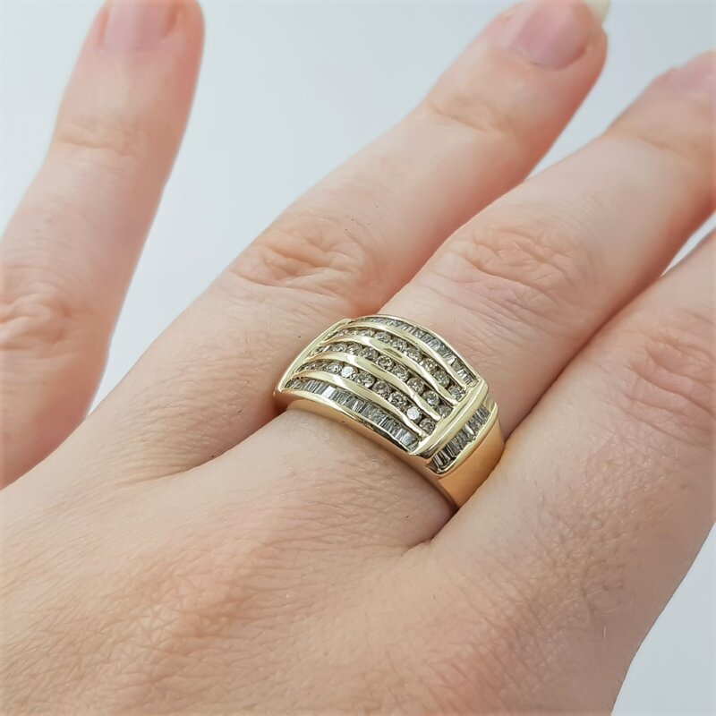 9ct Yellow Gold Men's 1.39ct TDW Diamond Channel Ring Val $6000 Size T #54404