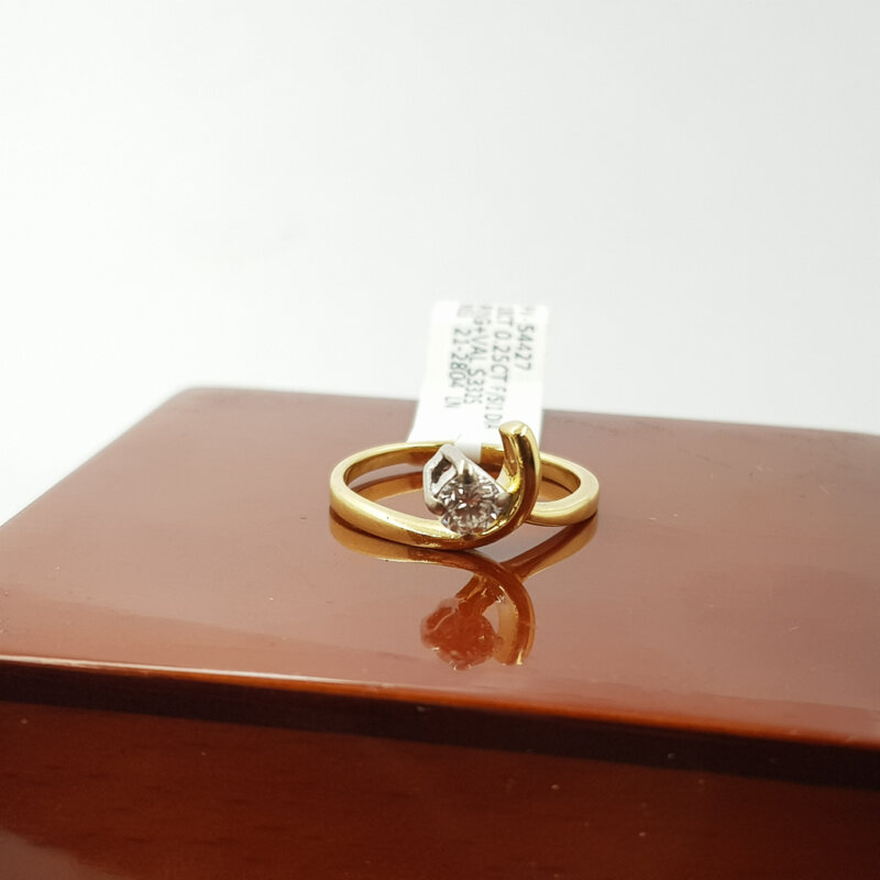 18ct Yellow Gold Artisitc Solitaire Diamond Ring Size L Val $3325 #54427