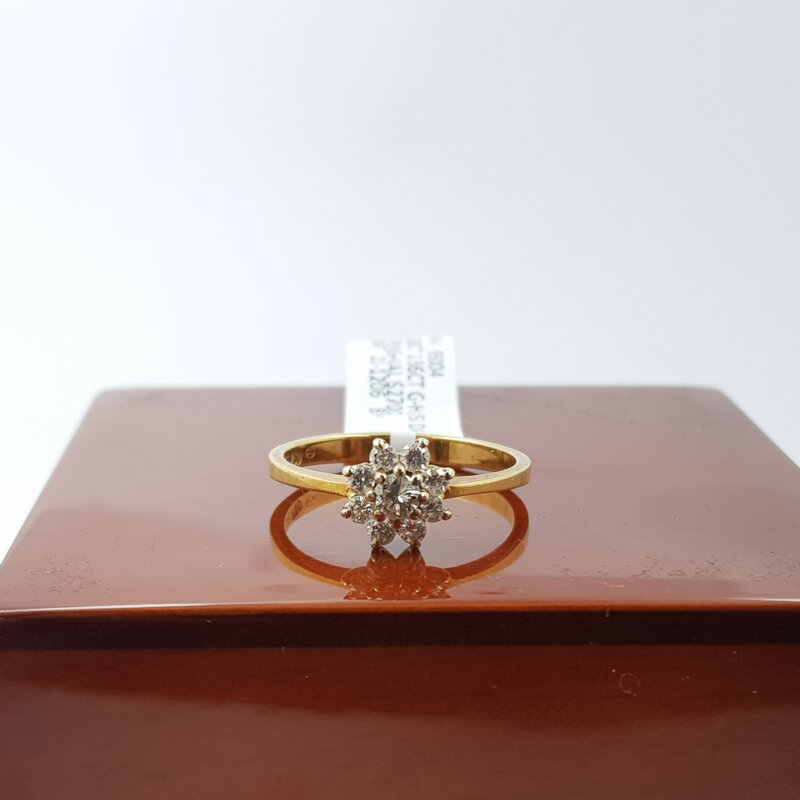18ct Yellow Gold Diamond Cluster Flower Ring Val $2700 Size N #55004
