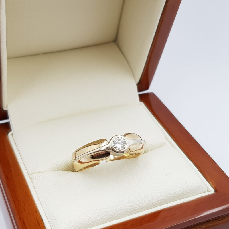 9ct Two Tone Yellow Gold Solitaire Diamond Ring Size N Val $2850 #56016