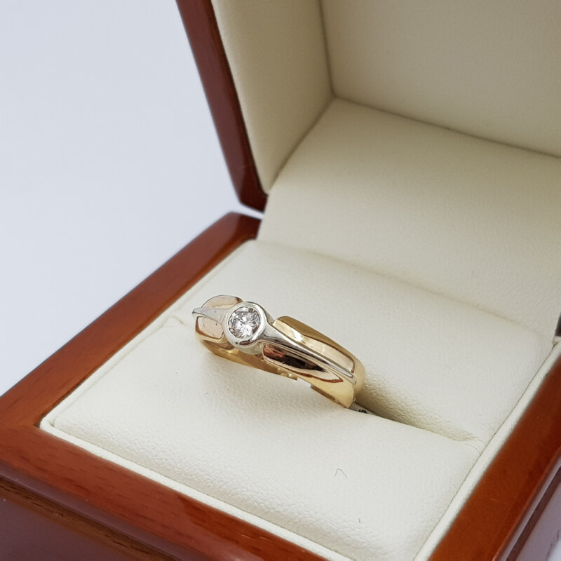 9ct Two Tone Yellow Gold Solitaire Diamond Ring Size N Val $2850 #56016