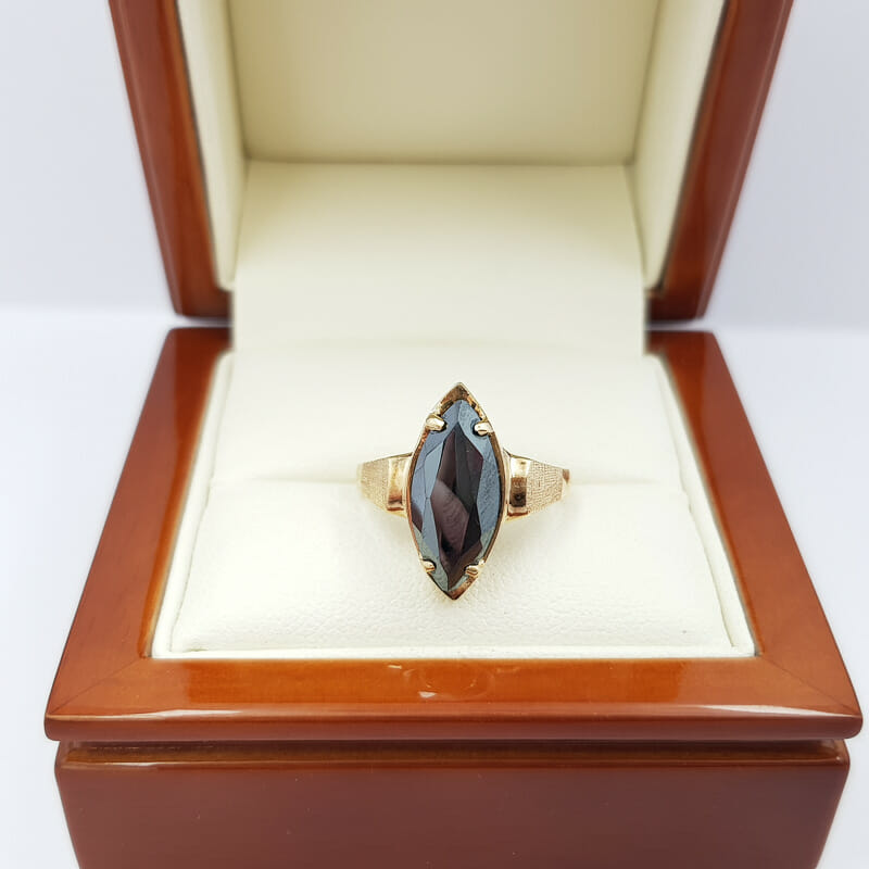 10ct Yellow Gold Marquise Hematite Stone Ring Size K 1/2 #59191 10ct Yellow Gold Marquise Hematite Stone Ring Size K 1/2 #59191 - Image 2