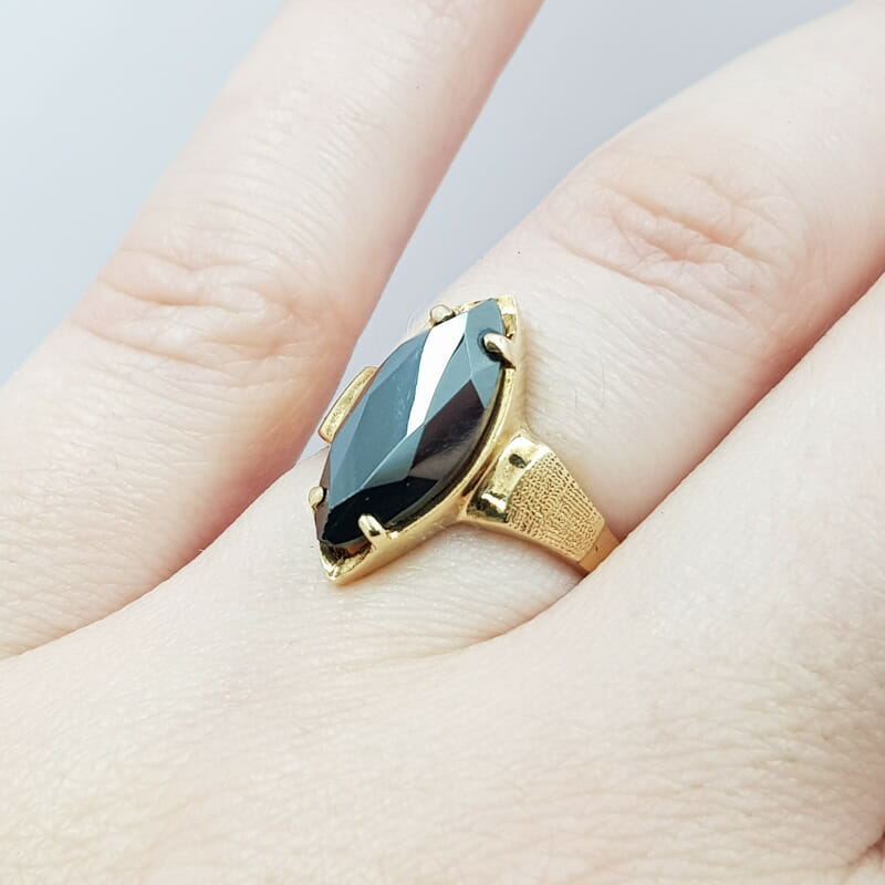 10ct Yellow Gold Marquise Hematite Stone Ring Size K 1/2 #59191 10ct Yellow Gold Marquise Hematite Stone Ring Size K 1/2 #59191