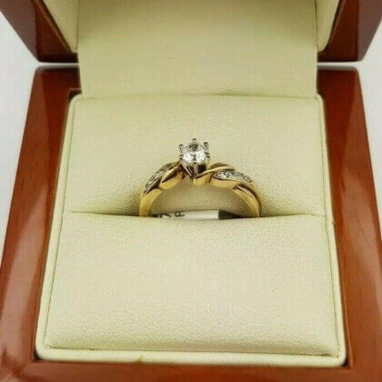 9CT/9K Yellow Gold Cubic Zirconia Ring Size L1/2 2.9gr #A504730
