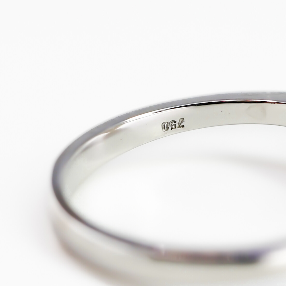 18ct White Gold South Sea Pearl & Diamond Ring Val $2420 Size J 1/2 #47799 18ct White Gold South Sea Pearl & Diamond Ring Val $2420 Size J 1/2 #47799 - Image 8