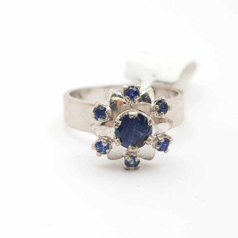 18ct White Gold Natural Sapphire Cocktail Ring Size N #000252
