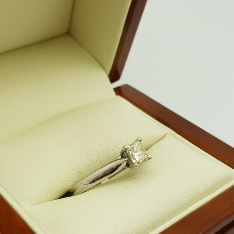 18ct White Gold 0.53ct Solitaire Diamond Ring Val $3000 Size P #29376