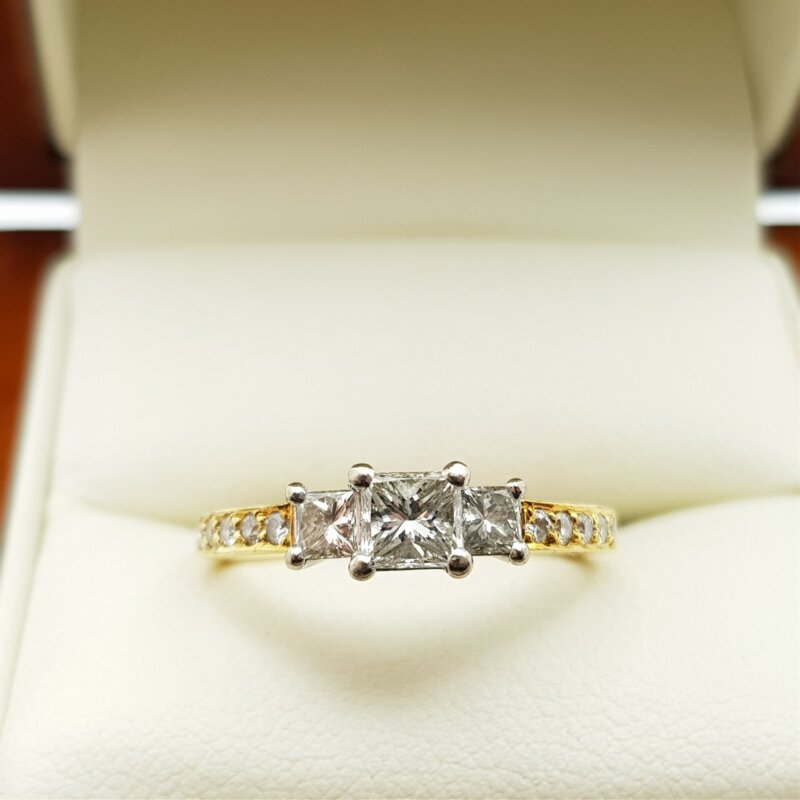 18ct Gold Diamond Trilogy Ring 0.85ct Val $5650 Size M #40778
