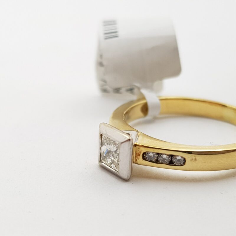 18ct 2 Tone Gold 0.42ct TDW Princess Cut Diamond Ring Val $3100 Size M #505170