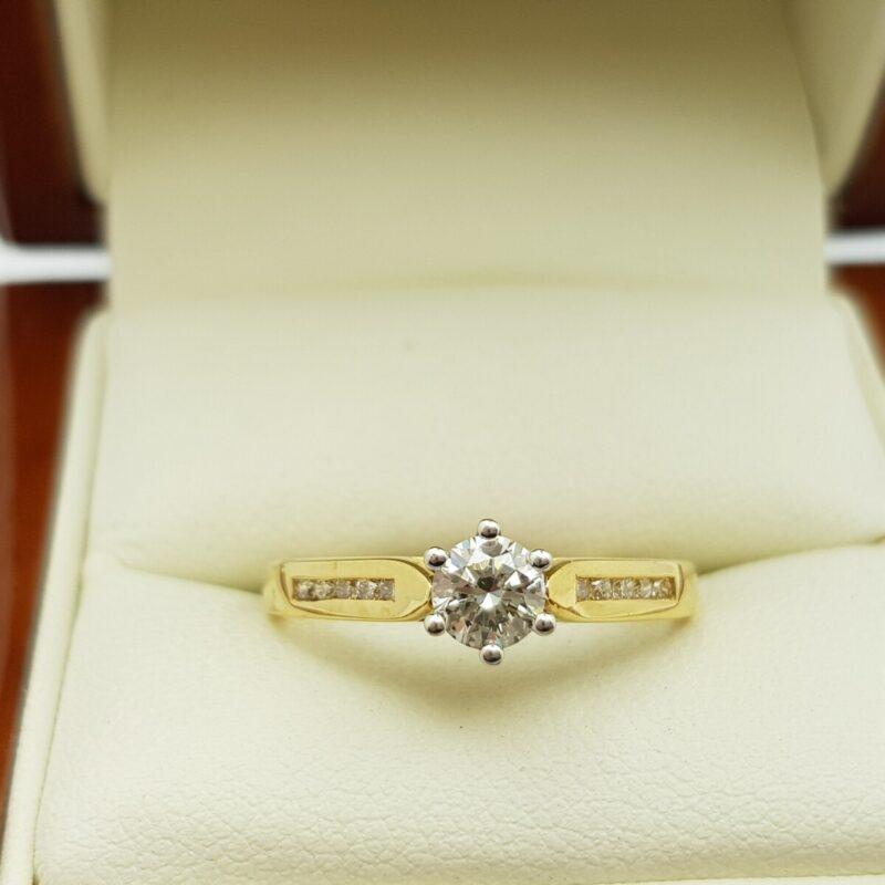 18ct 2-Tone Gold 0.55 Ct H/si1-Si2 Diamond Ring Val $3990 Size Q #49696