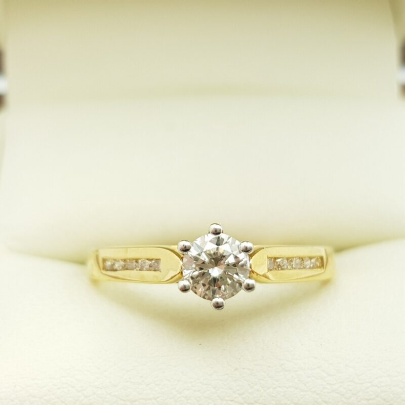 18ct 2-Tone Gold 0.55 Ct H/si1-Si2 Diamond Ring Val $3990 Size Q #49696