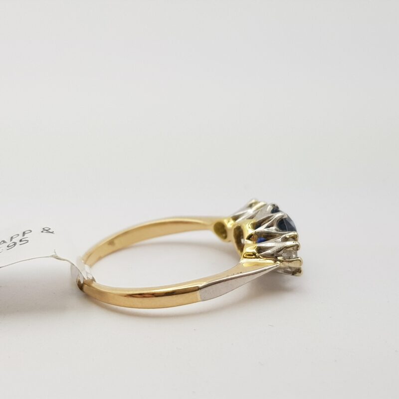 18ct 2-Tone Ceylon Type Sapphire & Diamond Ring Val $5595 Size K #8490-1