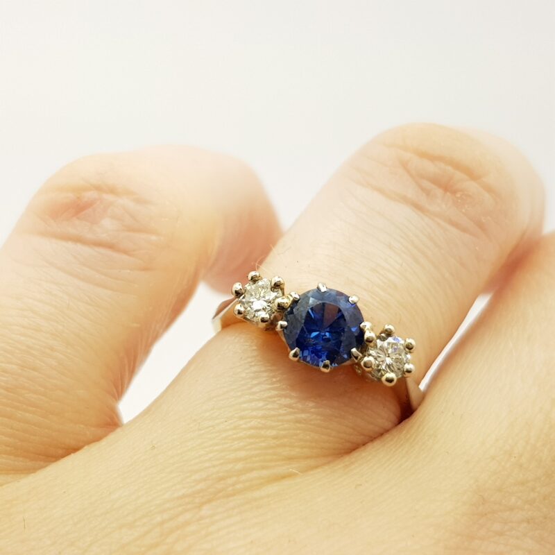 18ct 2-Tone Ceylon Type Sapphire & Diamond Ring Val $5595 Size K #8490-1