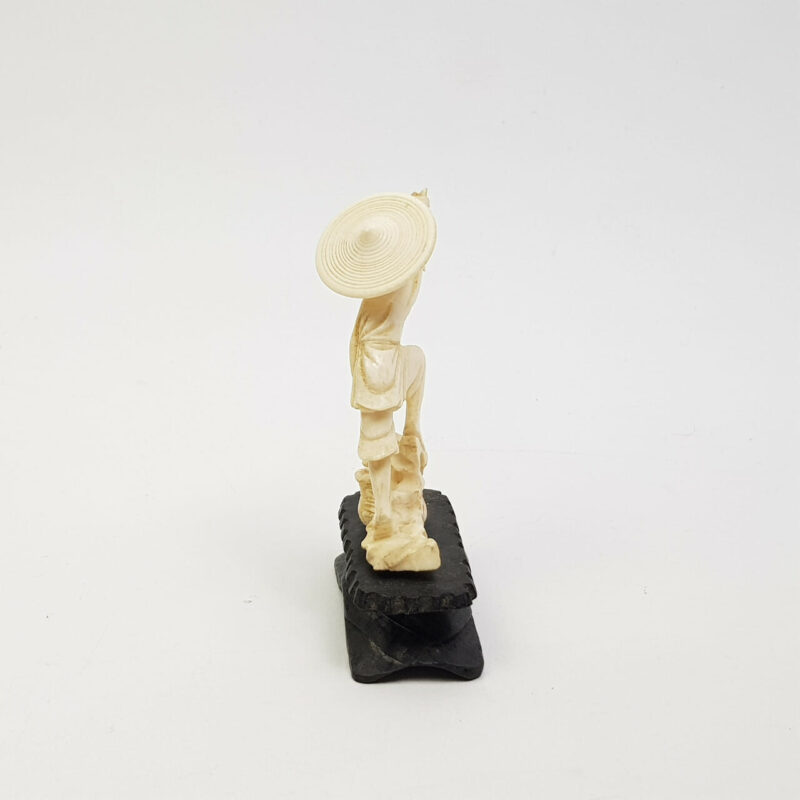 BONE CARVING STATUE OF A MAN (AS IS) #46400