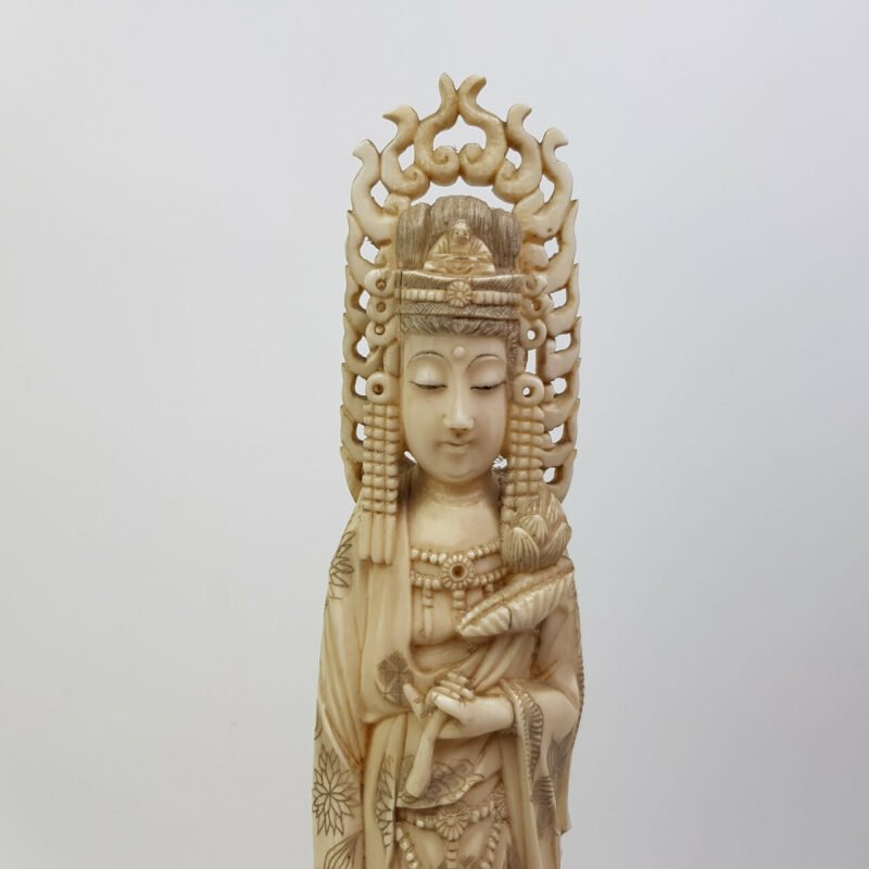 ORIENTAL BONE CARVING STATUE / FIGURINE #43510