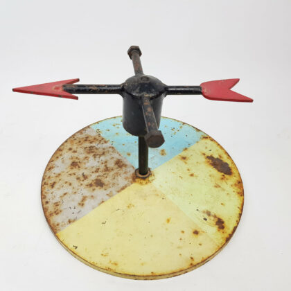 VINTAGE METAL ARROWHEAD GAME SPINNER #46141