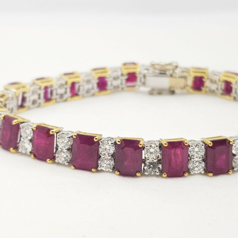 18CT 30.6GR TWO TONE GOLD BURMESE RUBY & 4.5CT DIAMOND BRACELET VAL $62765 #46956