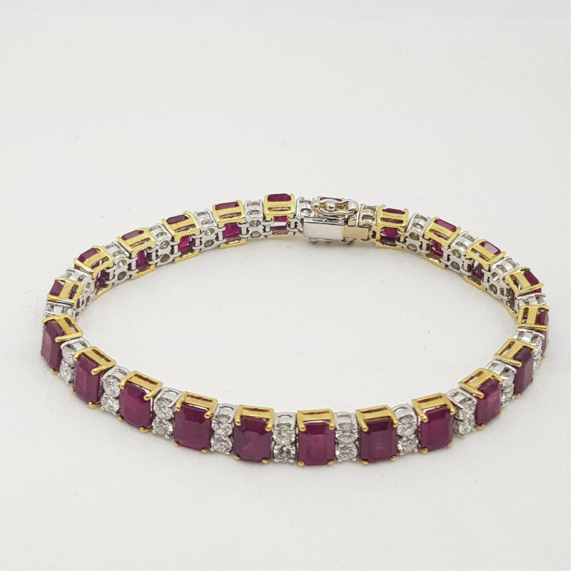 18CT 30.6GR TWO TONE GOLD BURMESE RUBY & 4.5CT DIAMOND BRACELET VAL $62765 #46956