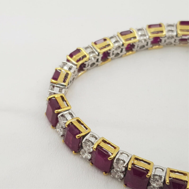 18CT 30.6GR TWO TONE GOLD BURMESE RUBY & 4.5CT DIAMOND BRACELET VAL $62765 #46956