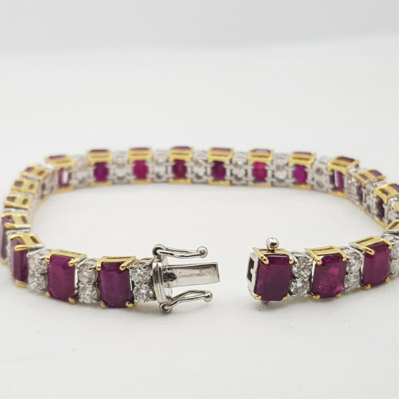 18CT 30.6GR TWO TONE GOLD BURMESE RUBY & 4.5CT DIAMOND BRACELET VAL $62765 #46956