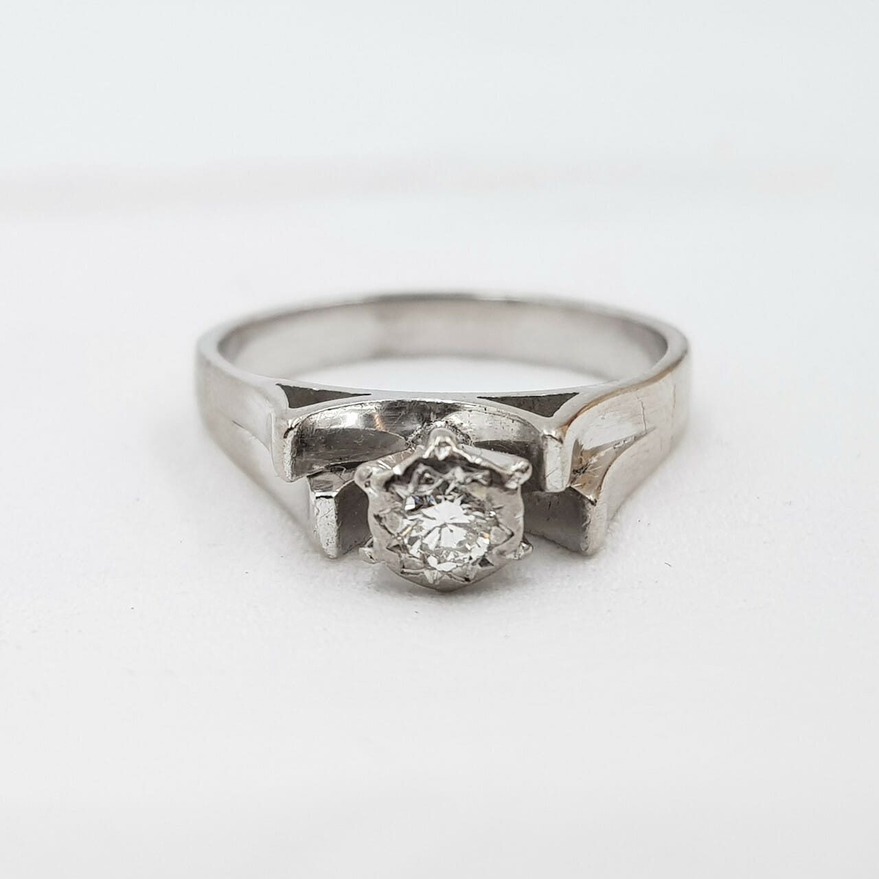 18ct 3.8gr White Gold Vintage Diamond Ring Size L #5757 **