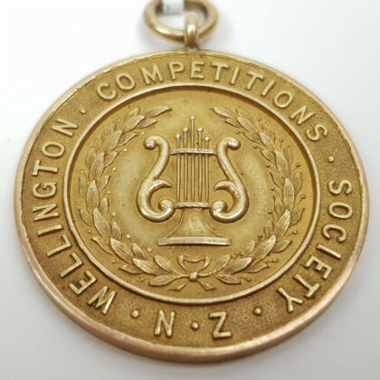 9CT 9.7GR YELLOW GOLD MEDALLION - WELLINGTON COMPETITIONS DANCING CHAMPIONSHIP #43114