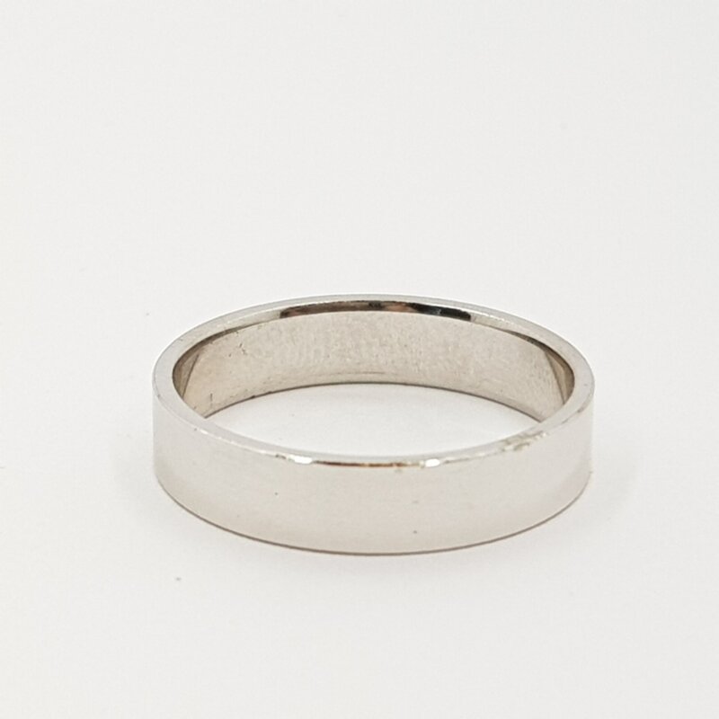 18ct White Gold Wedding Band Ring Size L 1/2 #17638