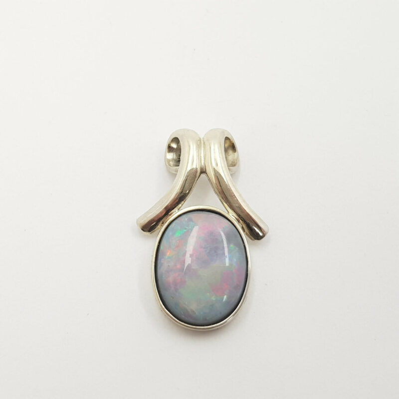 18CT 4.3GR WHITE GOLD AUSTRALIAN OPAL PENDANT VAL $7450 #52949