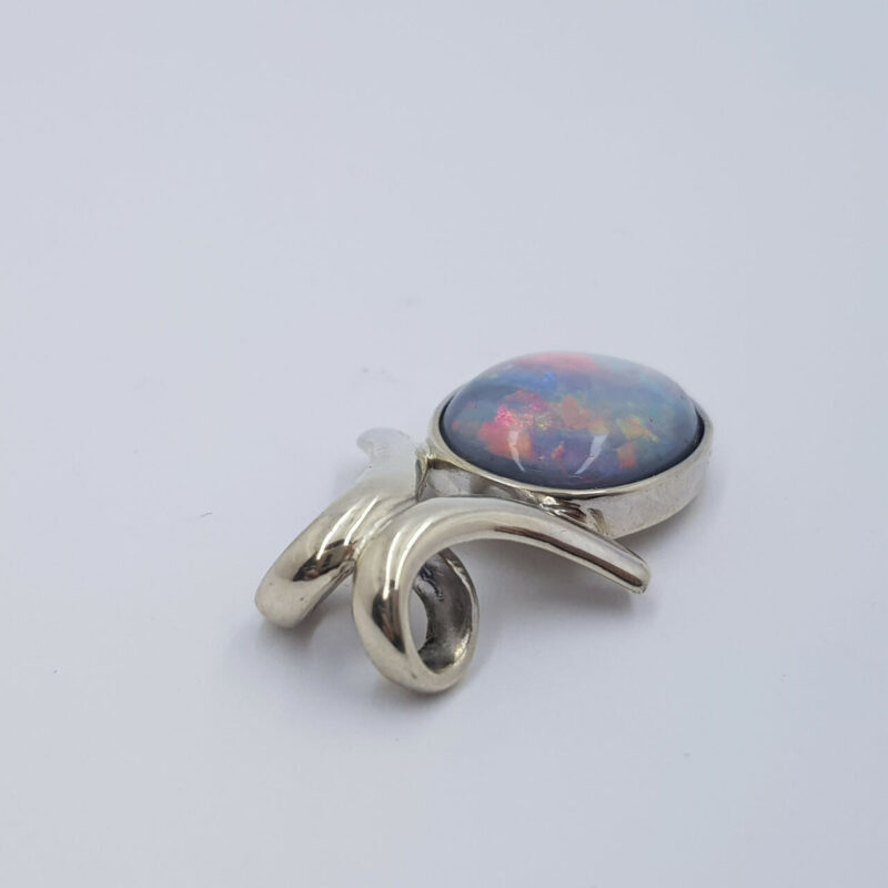 18CT 4.3GR WHITE GOLD AUSTRALIAN OPAL PENDANT VAL $7450 #52949