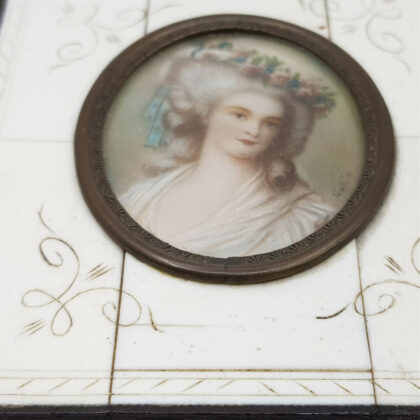 HAND PAINTED MINIATURE OF A COUNTESS - SIGNED #50858