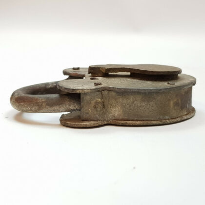 VINTAGE 6 LEVERS BRITISH PADLOCK #40619