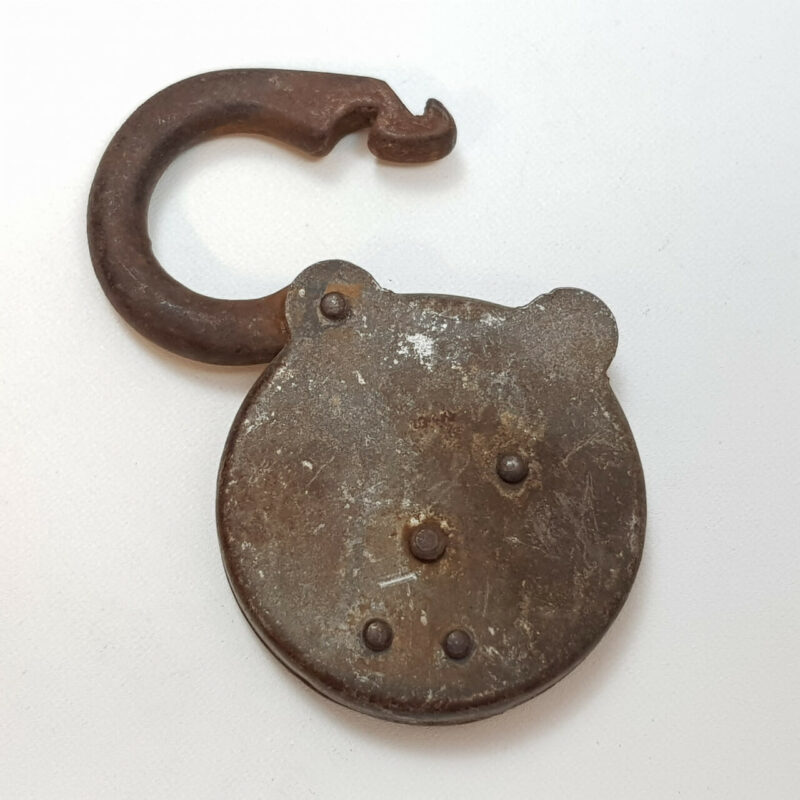 VINTAGE METAL PADLOCK #40617