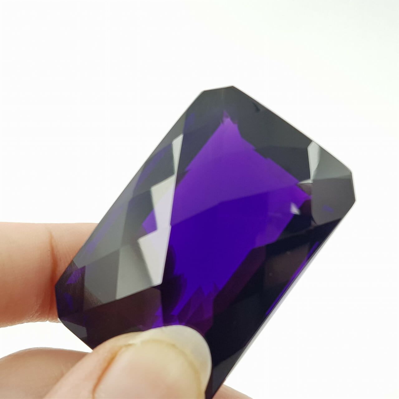 201.75CT SYNTHETIC AMETHYST STONE VAL $995 #44996