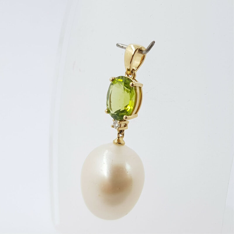 *New* 18ct Yellow Gold Peridot Diamond & Pearl Pendant Val $2500 #51785