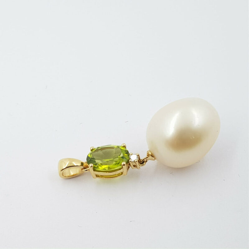 *New* 18ct Yellow Gold Peridot Diamond & Pearl Pendant Val $2500 #51785