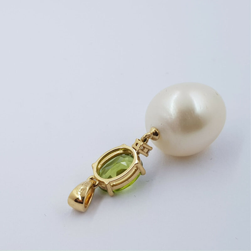 *New* 18ct Yellow Gold Peridot Diamond & Pearl Pendant Val $2500 #51785