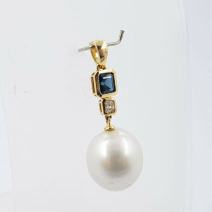 *NEW* 18CT YELLOW GOLD SAPPHIRE DIAMOND & PEARL PENDANT VAL $3650 #51784