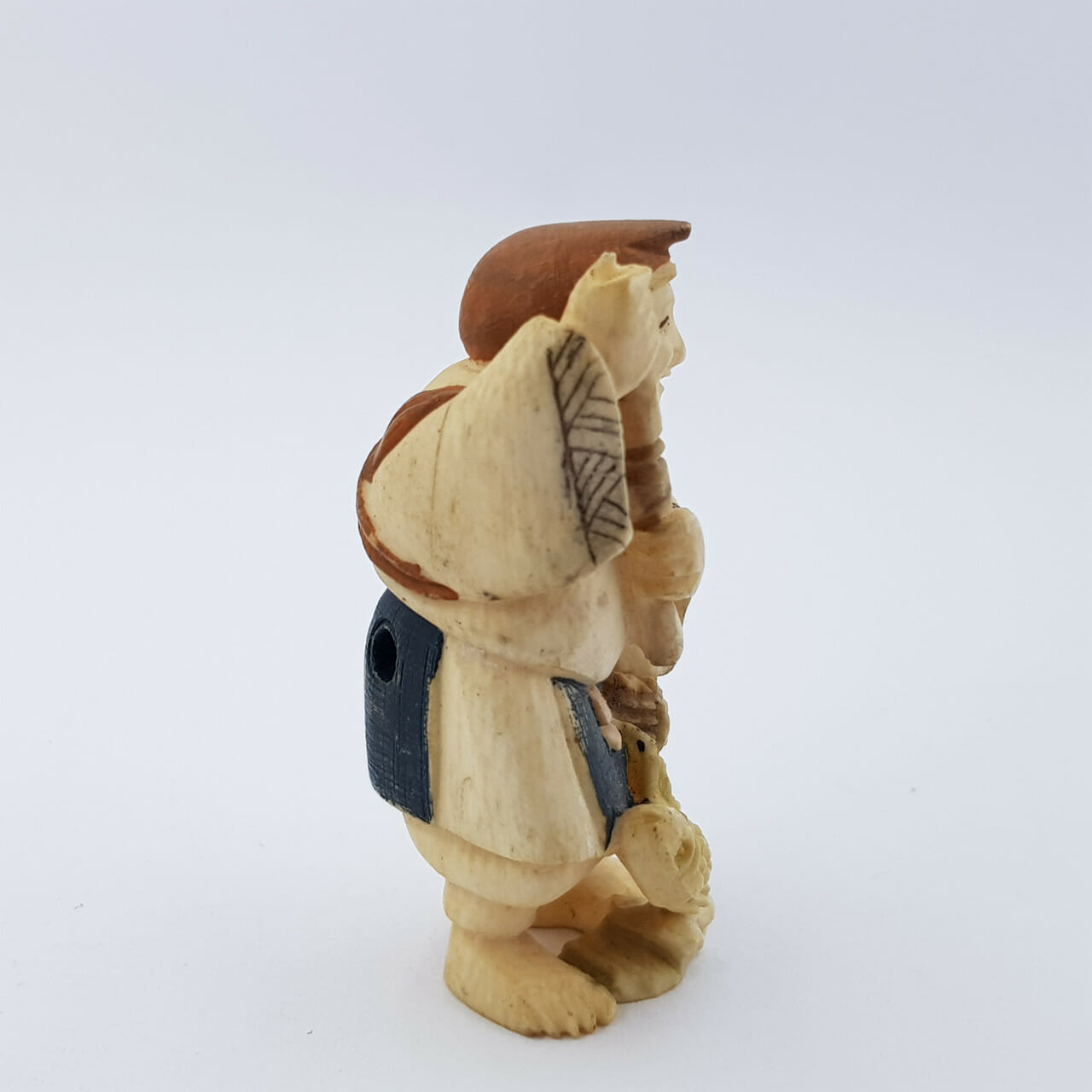 Antique Beautiful Japanese Signed Hand Carved Netsuke Fisherman #47193 ANTIQUE BEAUTIFUL JAPANESE SIGNED HAND CARVED NETSUKE FISHERMAN#47193