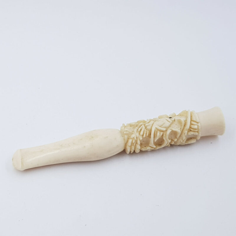 HAND CARVED DRAGON CIGARETTE HOLDER #47932