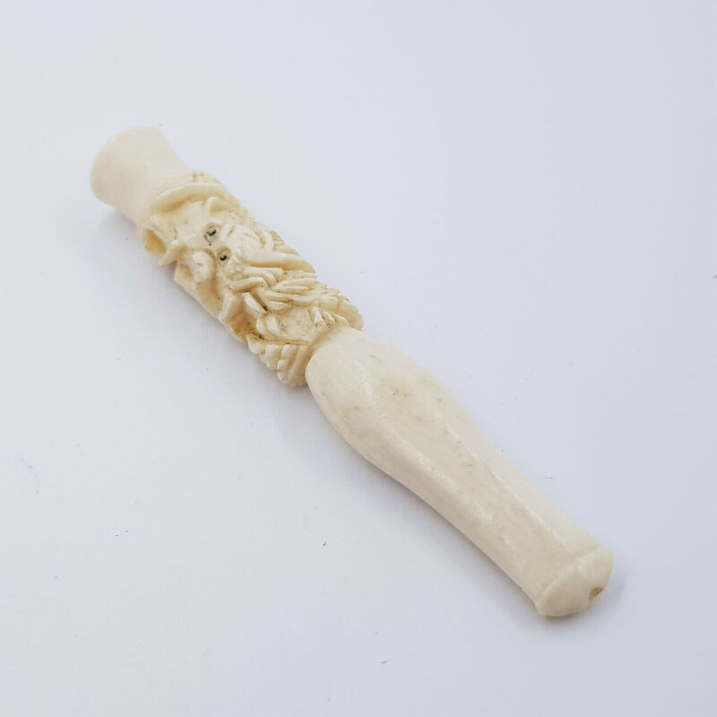 HAND CARVED DRAGON CIGARETTE HOLDER #47932