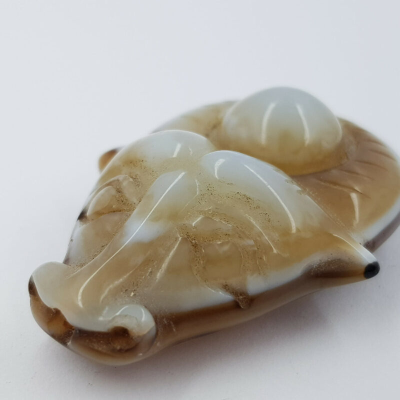 CHINESE AGATE OX AMULET PENDANT #46645