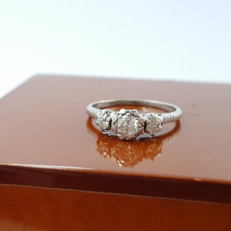 Vintage 9ct White Gold Diamond Trilogy Ring Val $2500 Size K #53888