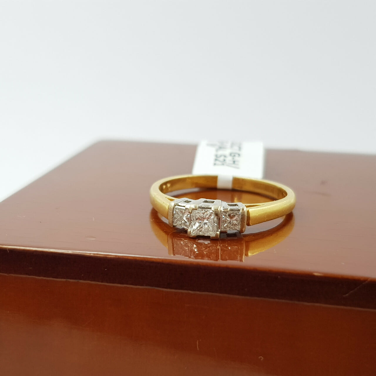 18CT TWO TONE GOLD 0.32CT TDW PRINCESS DIAMOND RING VAL $2175 SIZE M #54029