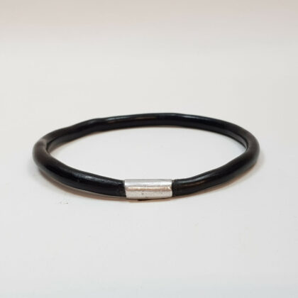 BLACK CORAL BANGLE #49471