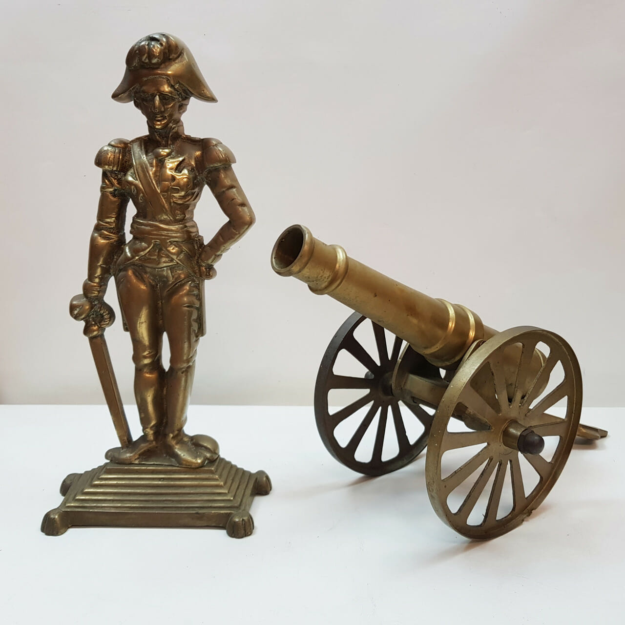 BRASS FRENCH SOLDIER AND CANNON FIGURINE / STATUES #54062