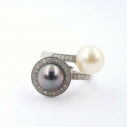 Platinum Black & White South Sea Pearls & Diamond Ring (Val $5,000) Size K#37519