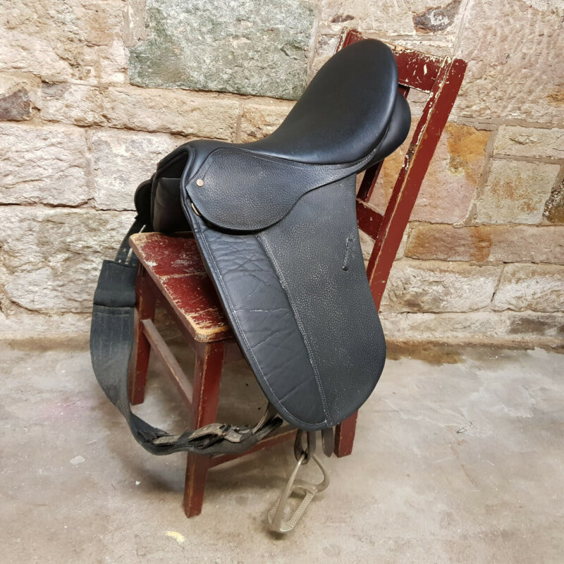 Bates Dressage & Show Horse Saddle - Made In New Zealand #44988