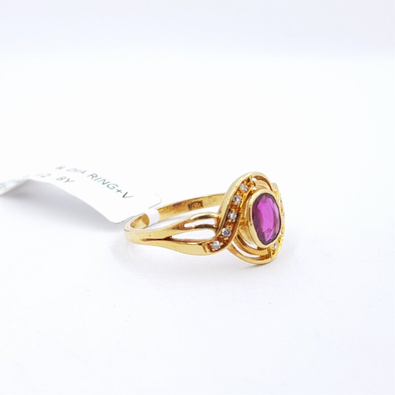 18ct Yellow Gold Oval Ruby & Diamond Ring Val $3150 Size N #53011