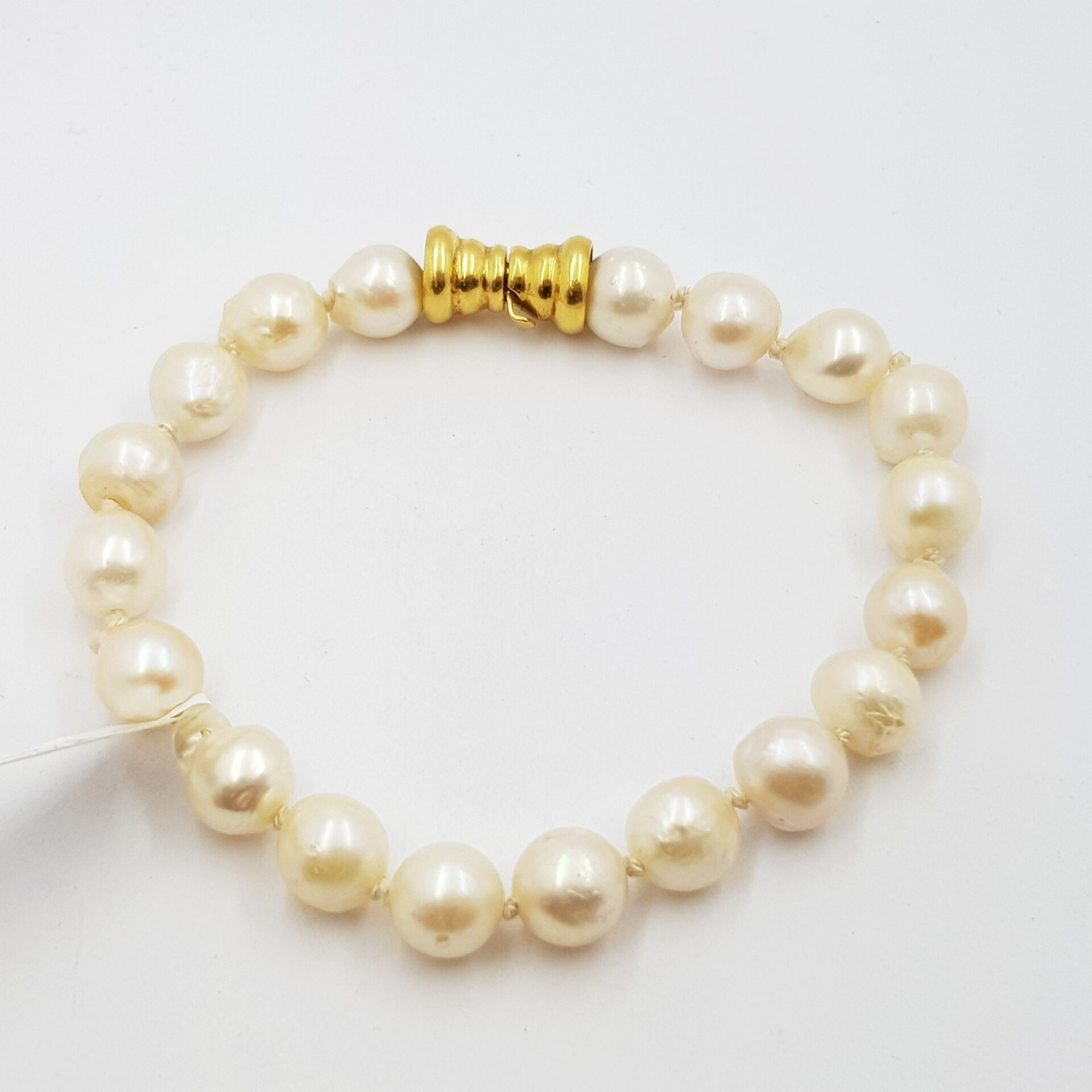 18ct Yellow Gold & Akoya Baroque Pearl Bracelet Val $1050 19cm #21388 18ct Yellow Gold & Akoya Baroque Pearl Bracelet Val $1050 19cm #21388 - Image 2