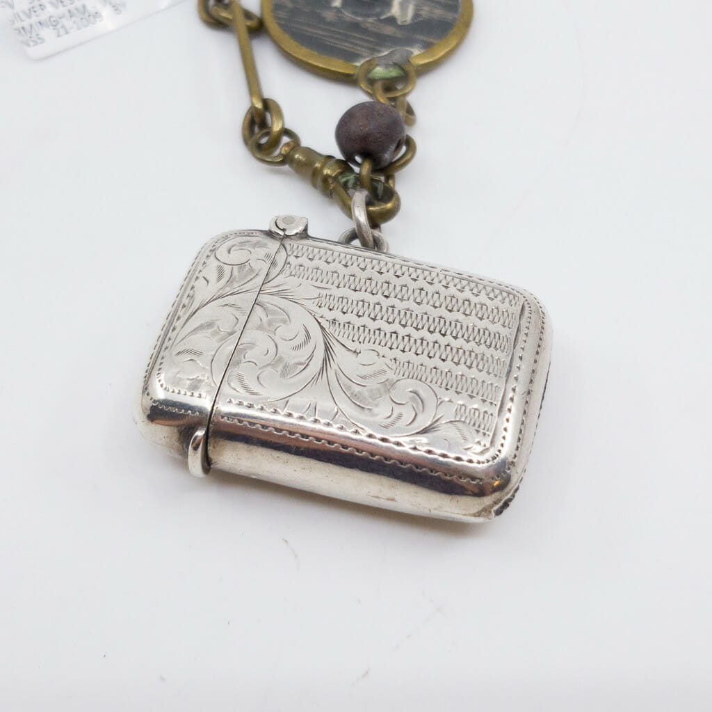 Antique Sterling Silver Vesta Case c/1903 Birmingham with Chain & Button #55847 Antique Sterling Silver Vesta Case c/1903 Birmingham with Chain & Button #55847 - Image 7